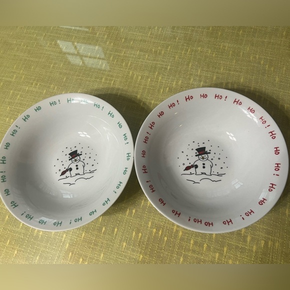 Other - EUC-2 Adorable Snowman 8” Serving Bowls